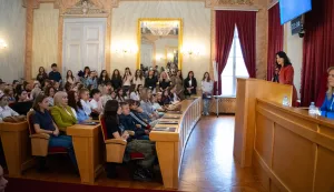 Osijek, 15. 6. 2026., Dodjela pohvalnica učenicima osnovne i srednje &scaron;koleNata&scaron;a Trami&scaron;ak; učenici:pohvalnice; mentori; uspjeh; natjecanja