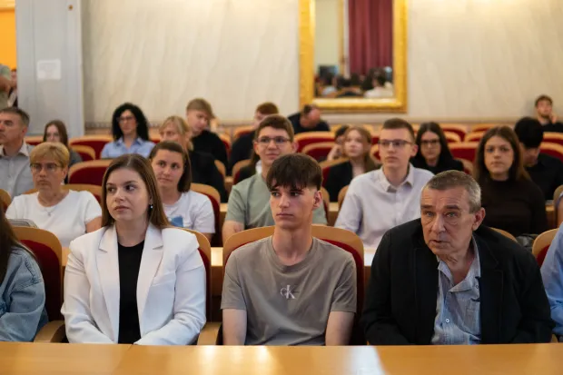 Osijek, 15. 6. 2026., Dodjela pohvalnica učenicima osnovne i srednje &scaron;koleučenici; pohvalnice; mentori; uspjeh; natjecanja