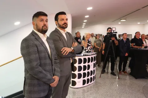 Osijek, 16. 06. 2026, KC Osijek, GPP, Zavr&scaron;na konferencija projekta "Modernizacija tramvajske infrastrukture". Darijan Rudan, direktor GPP-a i Dragan Vulin.snimio GOJKO MITIĆ