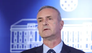 Zagreb,10.06.2026 - Saborski zastupnici HDZ-a Ivan Malenica,Krunoslav Katičić i Nikola Mažar dali su izjavu za medije.Foto HINA/Tomislav Pavlek/tp