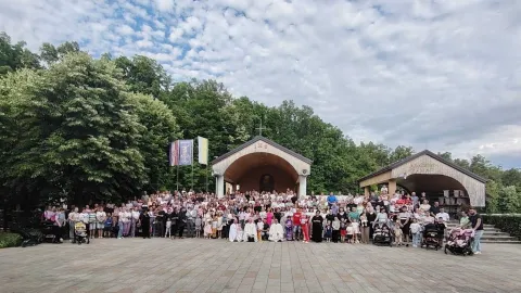 Obiteljski dan u sveti&scaron;tu &Scaron;umanovcifoto: Zlatko Nikolić