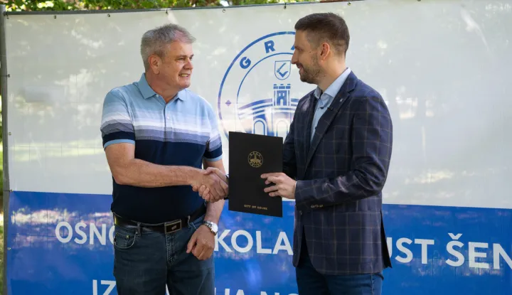 Osijek, 18. 6. 2026., Ugovor O&Scaron; August &Scaron;enoa Dalibor Mihaljević; Ivan Radić; ugovor; izvođač radova; izgradnja; obnova; sportska dvorana; ulaganje
