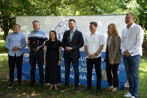 Osijek, 18. 6. 2026., Ugovor O&Scaron; August &Scaron;enoa ugovor; izvođač radova; izgradnja; obnova; sportska dvorana; ulaganje