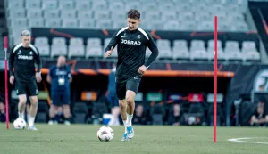 ISTANBUL, TURKIYE &ndash; 19 MAY 2026: Maximilian Eggestein of SC Freiburg during the training session the day before the UEFA Europa League Final 2026 match between SC Freiburg and Aston Villa F.C. at Besiktas Park on May 19, 2026 in Istanbul, Turkiye. (Photo by Alexandra Fechete/SPP/Sipa USA) Photo: Sports Press Photo/SIPA USA
