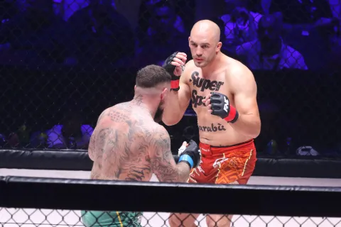 Osijek, 20. 06. 2026, Dvorana Gradski vrt. 32. FNC borilačka večer. Mario Zgela vs Deni Mirnic.snimio GOJKO MITIĆ