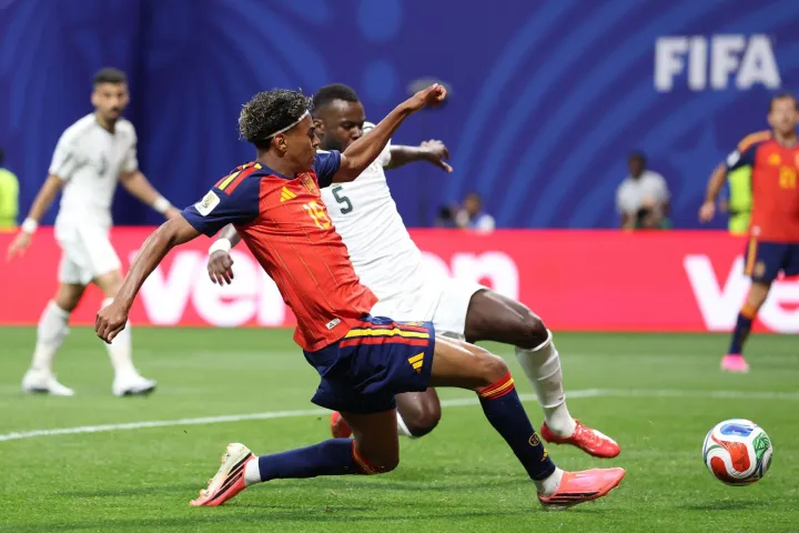 ATLANTA, GEORGIA - JUNE 21: Lamine Yamal #19 of Spain scores his team's first goal during the FIFA World Cup 2026 Group H match between Spain and Saudi Arabia at Atlanta Stadium on June 21, 2026 in Atlanta, Georgia. Justin Setterfield/Getty Images/AFP (Photo by Justin Setterfield/GETTY IMAGES NORTH AMERICA/Getty Images via AFP)