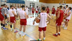 Hrvatska ko&scaron;arka&scaron;ka reprezentacija u utorak od 19:30 sati u Goriziji igra prijateljsku utakmicu protiv reprezentacije Italije i to će biti posljednja provjera izabranika Tomislava Mijatovića prije nastavka kvalifikacijskog ciklusa.