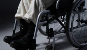 invalid, invalidna osoba, invalidnost
