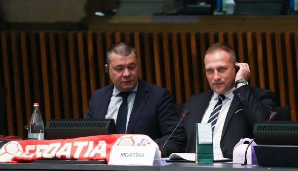 Potpredsjednik Vlade Republike Hrvatske i ministar poljoprivrede, &scaron;umarstva i ribarstva David Vlajčić sudjelovao je 22. i 23. lipnja 2026. godine na sastanku Vijeća ministara poljoprivrede i ribarstva Europske unije (AGRIFISH) održanom u Luxembourgu.
