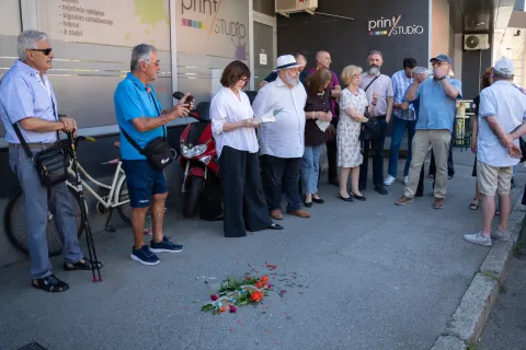 Osijek, 25. 6. 2026., Otkrivanje kamena spoticanja, Tijardovićeva ulicakameni spoticanja; sjećanje; židovske obitelji; holokaust; židovska općina