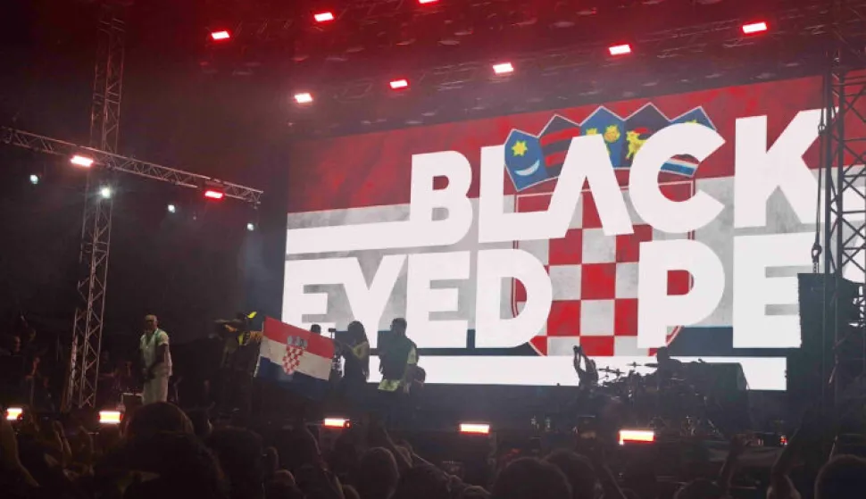 Vi&scaron;e od 10 tisuća ljudi skakalo je i pjevalo u glas s grupom Black Eyed Peas u petak navečer na zagrebačkom Bundeku.