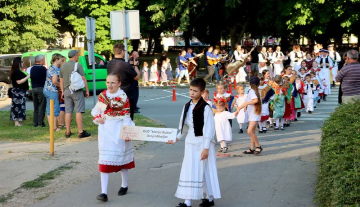DONJI MIHOLJACOvogodi&scaron;nje, 52. izdanje Smotre folklora Miholjačko sijelo tijekom četiri dana ponudilo je bogat program, koji je privukao brojne posjetitelje.LIPANJ 2026.