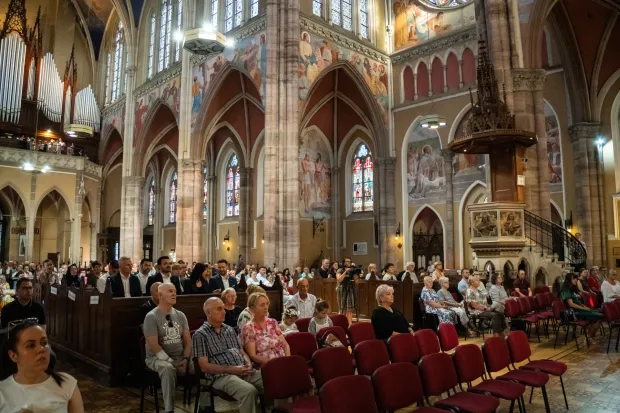 Osijek, 29. 6. 2026., Blagdan Svetog Petra i Pavla, sveta misa i uručenje ugovoramisa; Sveti Petar i Pavao; konkatedrala; ugovor