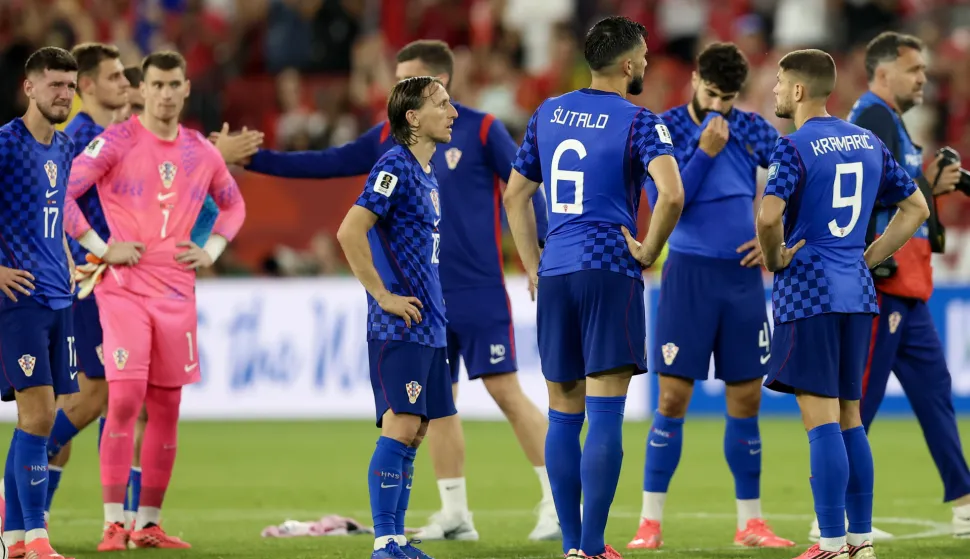 Torongo, 03.07.2026 - Utakmica 1/16 finala Svjetskog nogometnog prvenstva Portugal - Hrvatska u Torontu. Na slici hrvatski igrači Petar Sučić, Dominik Livaković, Luka Modrić, Josip &Scaron;utalo, Jo&scaron;ko Gvardiol, Andrej Kramarić na kraju utakmice.foto HINA/ Daniel KASAP/ ds