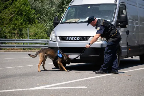 Dalj, 30. 6. 2026., Policijska postaja Dalj - obilazak K9 Baloo; Erdut; policija; policijska postaja; policijski pas; granični prijelaz; granična policija