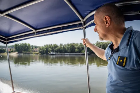 Dalj, 30. 6. 2026., Policijska postaja Dalj - obilazak Dalj; policija; policijska postaja; policijsko plovilo; riječna ophodnja; granična policija; policijski čamac; Dunav