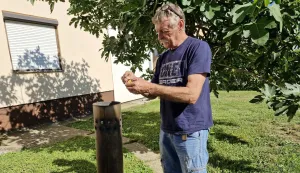 Ernest Laco - U oblake puca vi&scaron;e od četiri desetljeća