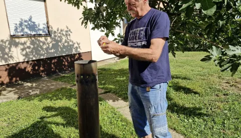 Ernest Laco - U oblake puca vi&scaron;e od četiri desetljeća