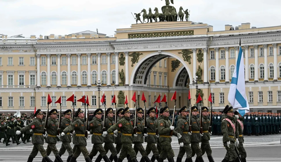 Russian honour guards soldiers march during a rehearsal for the Victory Day military parade at Dvortsovaya (Palace) Square in Saint Petersburg on April 23, 2026. (Photo by Olga MALTSEVA/AFP)