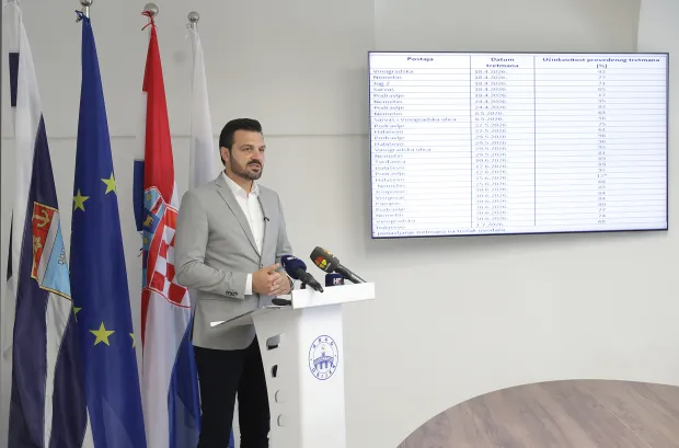 Osijek, 04. 07. 2026., Tvrđa, komarci, press, Dragan VulinSNIMIO BRUNO JOBST