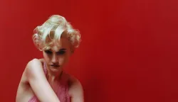 Julia Garner