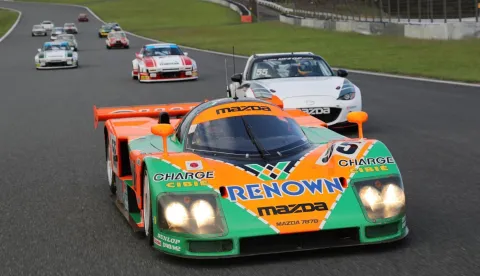 Kultna se Mazda 787B na velika vrata vratila u Le Mans