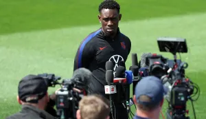 SEATTLE, WASHINGTON - JULY 03: Folarin Balogun of the United States talks to the media prior to a training session for the 2026 World Cup at Husky Soccer Stadium on July 03, 2026 in Seattle, Washington. Jamie Squire/Getty Images/AFP (Photo by JAMIE SQUIRE/GETTY IMAGES NORTH AMERICA/Getty Images via AFP)