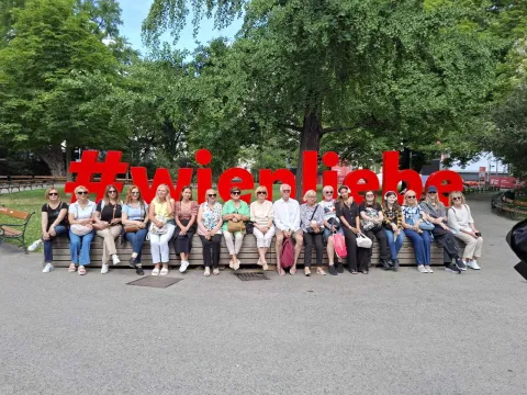 Građani koji su do&scaron;li u Beč podržati Brevisice