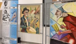 U izložbenom prostoru Gradske knjižnice i čitaonice Vinkovci otvorena je 75. samostalna izložba vinkovačkog akademskog slikara Ivana Lončara Žana naslovljena "Retrospektiva &ndash; Povijest pisma i po&scaron;te"