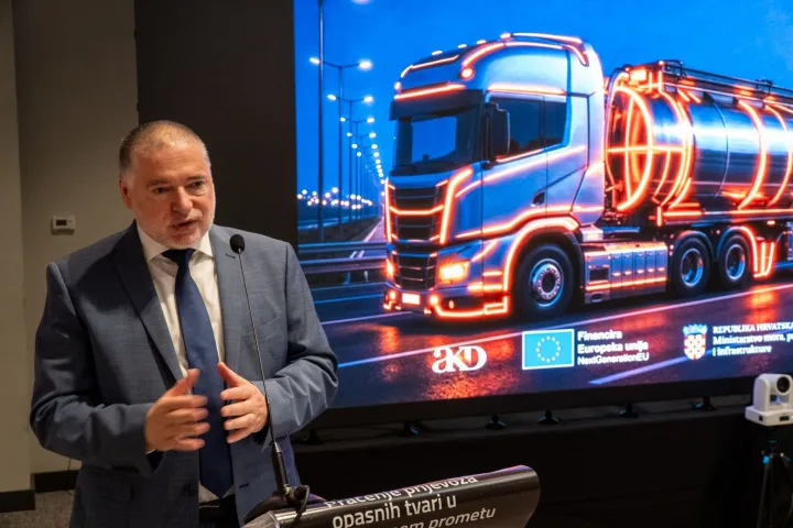 Jure Sertić, glavni direktor AKD-a-govor