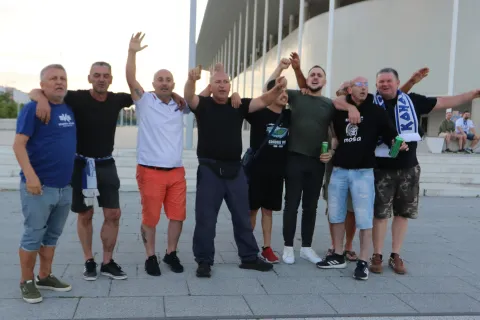 Osijek, 08. 07. 2026, Opus Arena, okupljanje Kohorte pred stadionom i pružanje podr&scaron;ke Mihi, Mariu Mihiću, legendi NK Osijeka.snimio GOJKO MTIIĆ