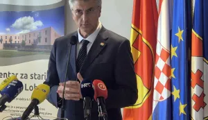 Lobor, 09.07.2026. - U Loboru je u četvrtak otvoren Centar za starije osobe, najveća investicija u povijesti Općine vrijedna vi&scaron;e od 6,1 milijun eura, koja će osigurati smje&scaron;taj za 93 korisnika te izvaninstitucionalne usluge za jo&scaron; 180 starijih osoba, a Centar je otvorio predsjednik Vlade RH Andrej Plenković. Na fotografiji predsjednik Vlade RH Andrej Plenković. foto HINA/ Sini&scaron;a KALAJDŽIJA/ tm
