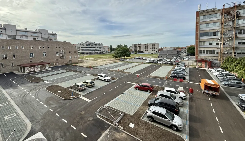 Osijek, 31. 05. 2026., Ulica Hrvatske republike 41-43, nova parkirali&scaron;na mjesta, novi parking, novo parkirali&scaron;te, obilazakSNIMIO BRUNO JOBST