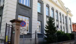 osijek, 9 listopada 2020, 10,00 sati, koronavirus, covid 19, franje kreћme 1, zavod za javno zdravstvo obћ, novi strojevi za testiranje virusa covid 19, novinar nefreteta z eberhardsnimio zdenko puљiж