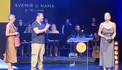 Pula, 15.07.2026. - Velika zlatna Arena za najbolji film na ovogodi&scaron;njem 73. Pulskom filmskom festivalu pripala je filmu "Koke" redatelja Igora Jelinovića, odlučio je to Ocjenjivački sud Hrvatskog programa ovogodi&scaron;njeg festivala u Puli, a svečana dodjela održana je u srijedu u Istarskom narodnom kazali&scaron;tu. foto HINA/ Daniel SPONZA/ ml