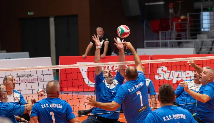 Osijek, 8. 11. 2025., Sjedeća odbojka, utakmice 2. kola Hrvatske ligesjedeća paraodbojka; utakmica; sport; parasport