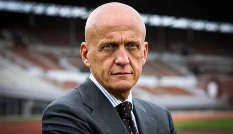 Pierluigi Collina, &scaron;ef sudaca FIFA-e, dao je intervjuu za talijanski sportski dnevnik La Gazzettu dello Sport i osvrnuo se na tehnolo&scaron;ke inovacije na SP-u, a dio svojega izlaganja posvetio je poni&scaron;tenom pogotku Vatrenih protiv Portugala nakon &scaron;to je senzor registrirao Matanovićev dodir lopte &ndash; kosom.