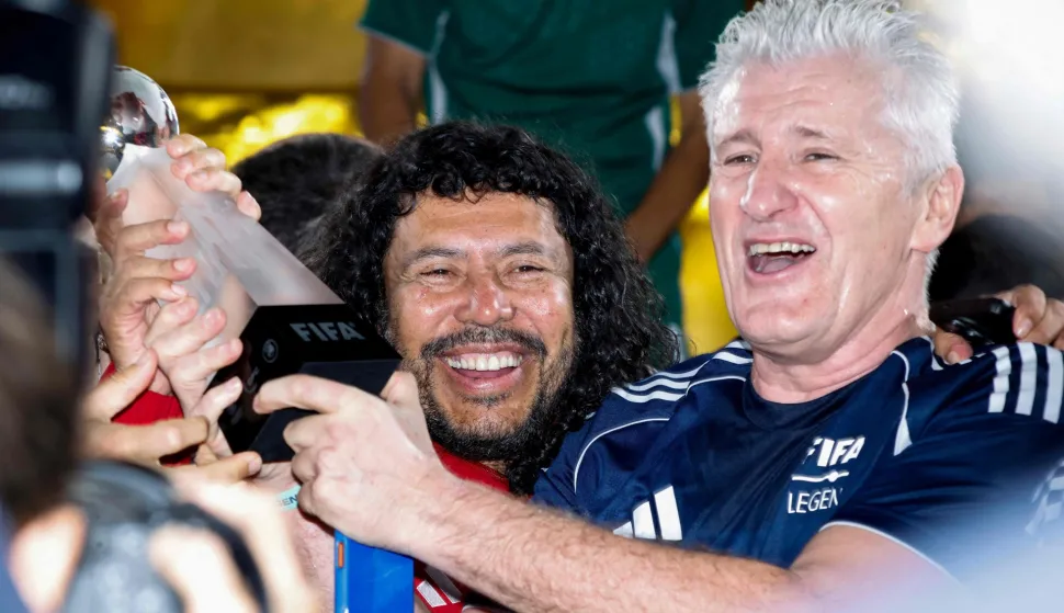 Davor &Scaron;uker osvojio FIFA Legends Cup