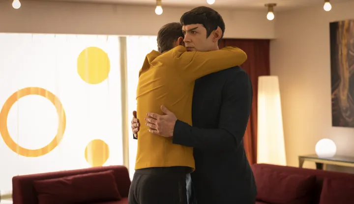 (L-R): Paul Wesley as James T. Kirk and Ethan Peck as Spock in season 4, episode 2, of Star Trek: Strange New Worlds streaming on Paramount+, 2026. Photo Credit: Jan Thijs/Paramount+Star Trek: Strange New Worlds (Star Trek: Čudni novi svjetovi)