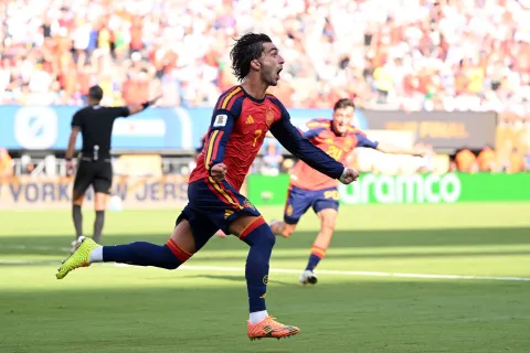 EAST RUTHERFORD, NEW JERSEY - JULY 19: Ferran Torres #7 of Spain celebrates scoring his team's first goal during the FIFA World Cup 2026 Final match between Spain and Argentina at New York New Jersey Stadium on July 19, 2026 in East Rutherford, New Jersey. David Ramos/Getty Images/AFP (Photo by David Ramos/GETTY IMAGES NORTH AMERICA/Getty Images via AFP)
