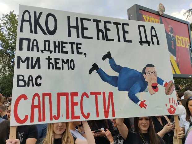 Beograd, 20.07.2026. - (Arhivska fotografija iz 2026. godine) Studenti, koji mjesecima predvode protuvladine prosvjede u Srbiji, u ponedjeljak su, nakon je &scaron;to je srbijanski predsjednik Aleksandar Vučić kandidate na navodnoj studentskoj izbornoj listi uvredljivo nazvao "parazitima na državnim jaslama", ironično poručili &scaron;efu države: "ali predsjedniče... niste na listi". foto HINA/ Velimir ILIĆ/ ml