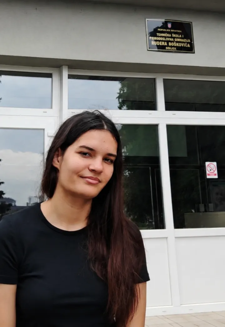 Lu Mar&scaron;alek upisala je kemiju
