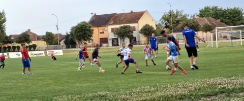 Baranja živi nogomet: U 30 klubova registrirano gotovo 900 mladih igrača