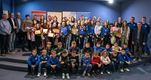Baranja živi nogomet: U 30 klubova registrirano gotovo 900 mladih igrača