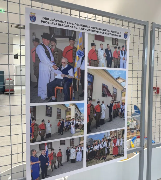 U izložbenom prostoru Gradske knjižnice i čitaonice Gradski muzej Vinkovci je otvorio izložbu "1100 godina Hrvatskog Kraljevstva/tragovi i odjeci milenijske proslave na istoku Hrvatske"