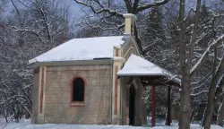 snimio d olvitzkapelica kod dvorca tikvesosijek 04.04.2005.