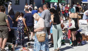 Osijek, 04. 07. 2026., Trg V. Lisinskog, Sajam antikviteta, srpanj, 2026,SNIMIO BRUNO JOBST