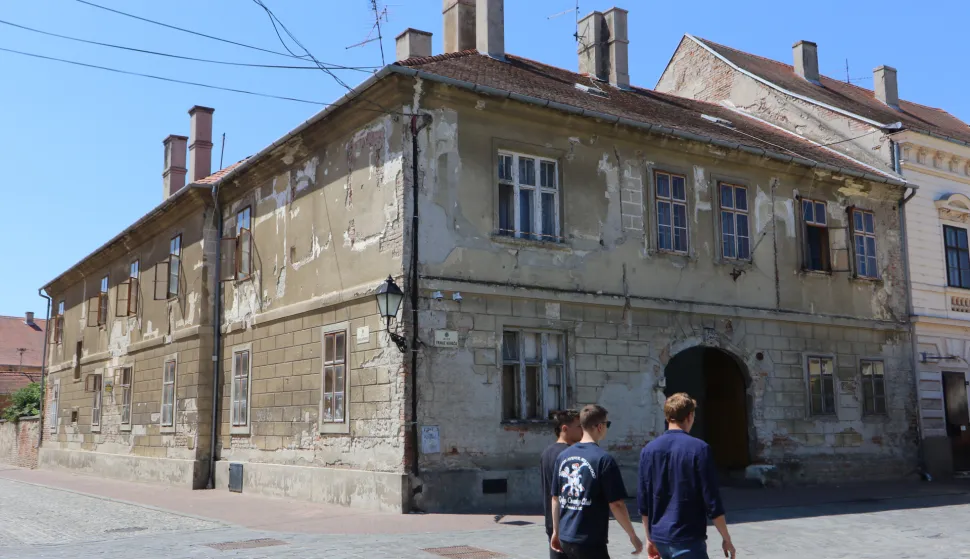 Osijek, 31. 07. 2026, Tvrđa, Zgrada u Ulici Faranje Kuhača 11.snimio GOJKO MITIĆ