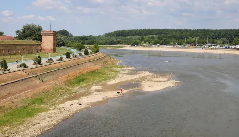 Osijek, 13. 07. 2026., Drava, rijeka Drava, nizak vodostaj, vodostajSNIMIO BRUNO JOBST