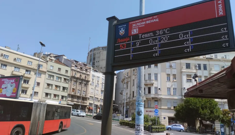 Beograd, 6.8.2026.- Sindikat radnika gra?evinarstva zatra?io je u ?etvrtak da preporuke srbijanskog ministarstva rada poslodavcima o re?imu rada i za?tite zaposlenika na otvorenom tijekom sve ?e??ih toplinskih valova postanu zakonska odredba jer su sad neobvezuju?e i nedosledno se primjenjuju. foto HINA/ Velimir Ili?/ ua